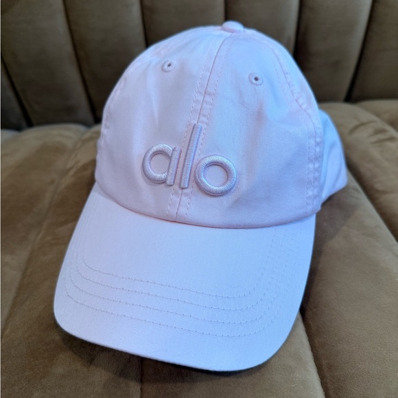 ALO Yoga Accessories - ALO Yoga Off Duty Pink Baseball Cap